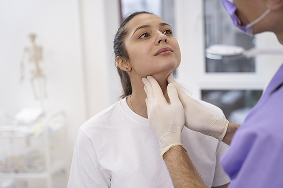 5 principais sintomas do câncer de cabeça e pescoço